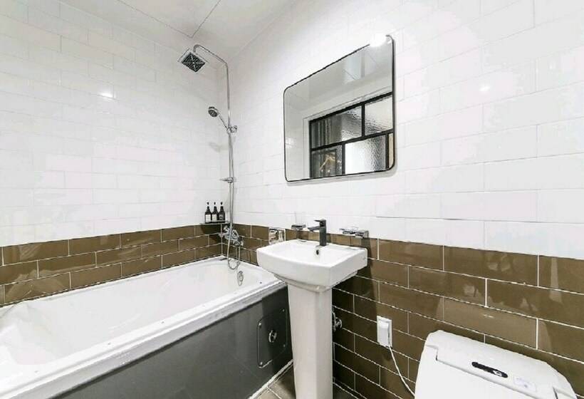 Номер Стандарт, Brown Dot Hotel Jinhae