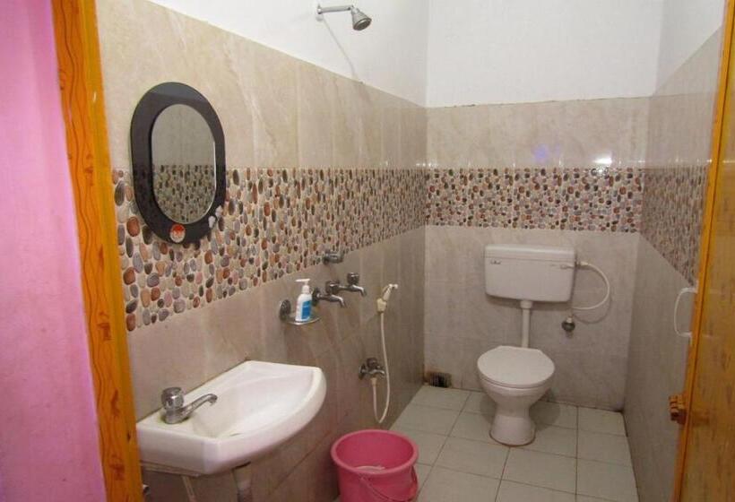 Номер Deluxe Кровать Кинг, Goroomgo Star Lodge Near Jagannath Temple Puri
