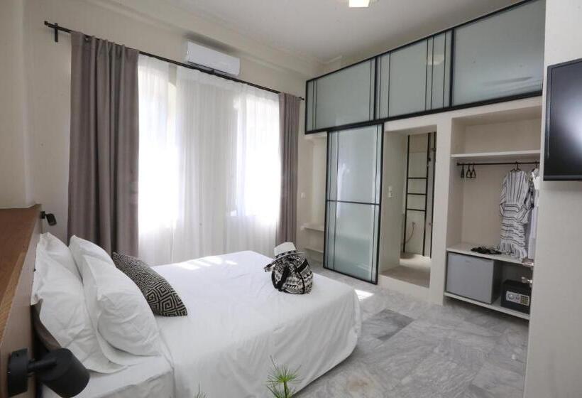 Полулюкс Повышенной Комфортности, Oiko Mini Suites