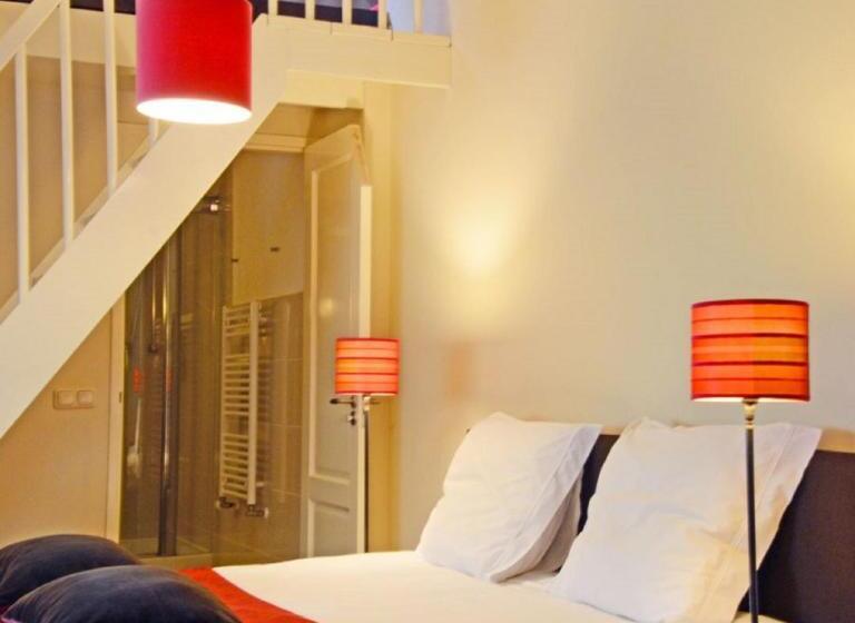 스위트 킹사이즈 침대, B&b Het Wellnest