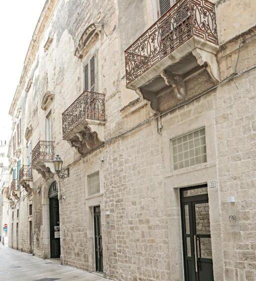 اتاق خانوادگی, Borgobeltrani
