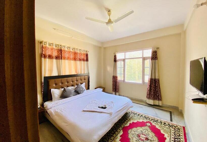 חדר משפחתי נוף להרים, Sai Cottage Shimla