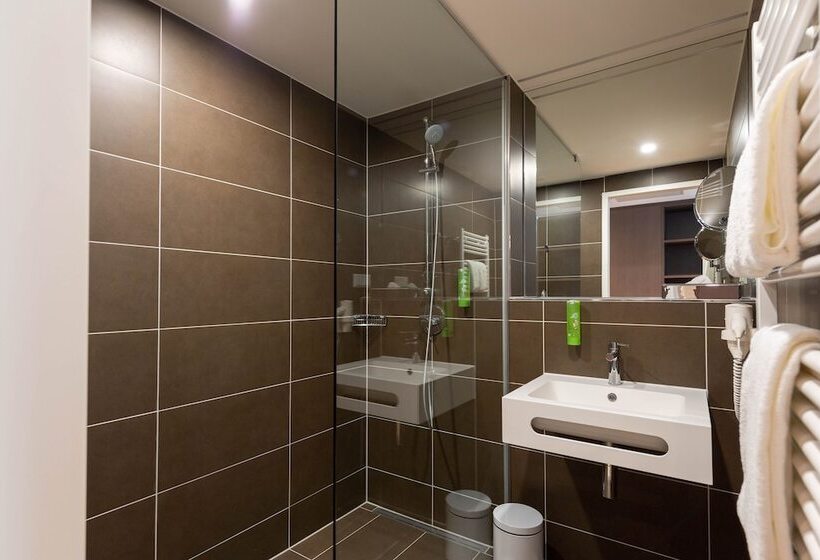 四人标准间, Jufa Hotel Hamburg Hafencity