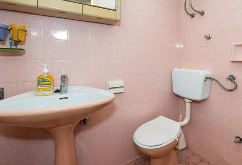 اتاق استاندارد, Guest House Mrdalo