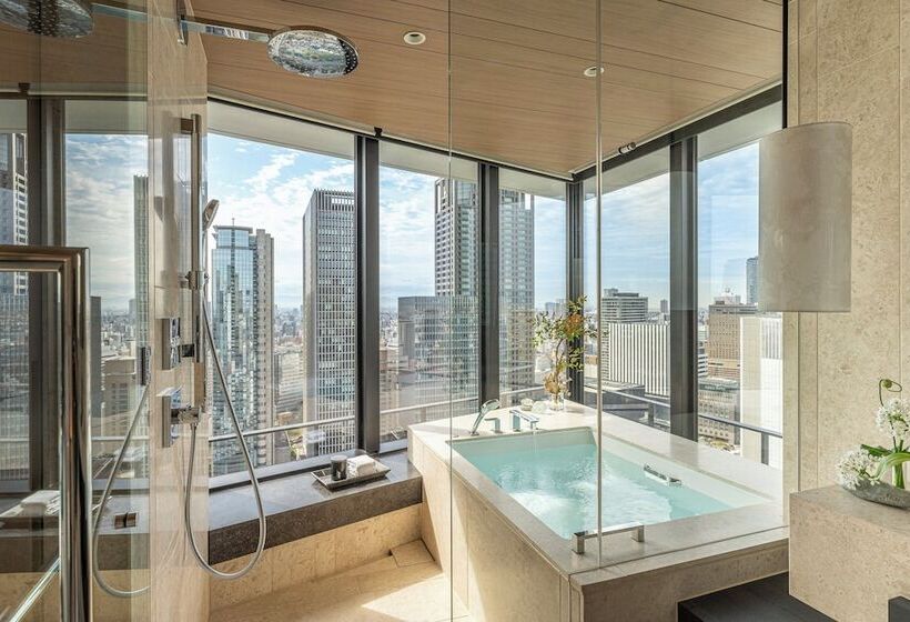 Люкс Премиум, Four Seasons Hotel Osaka