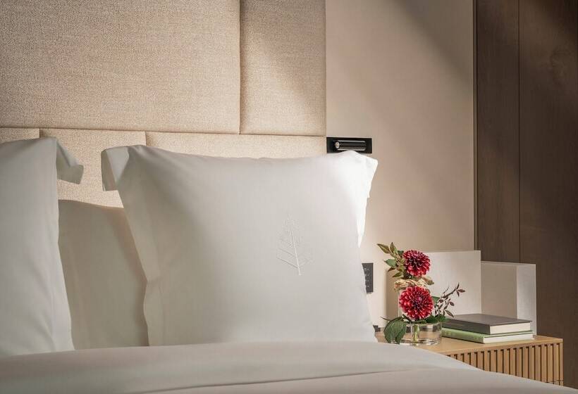 Номер Superior Адаптированный для Инвалидов, Four Seasons Hotel Osaka