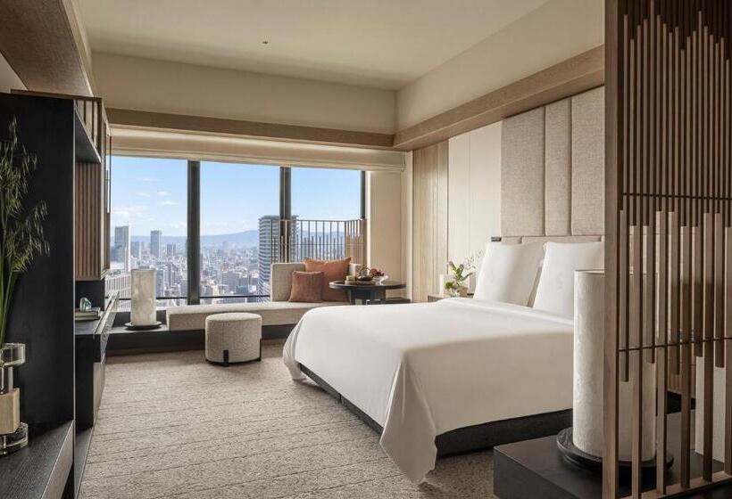 Номер Deluxe Кровать Кинг, Four Seasons Hotel Osaka