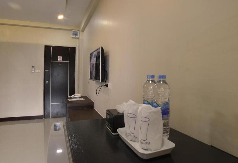 스탠다드 룸, Gold Airport Suites