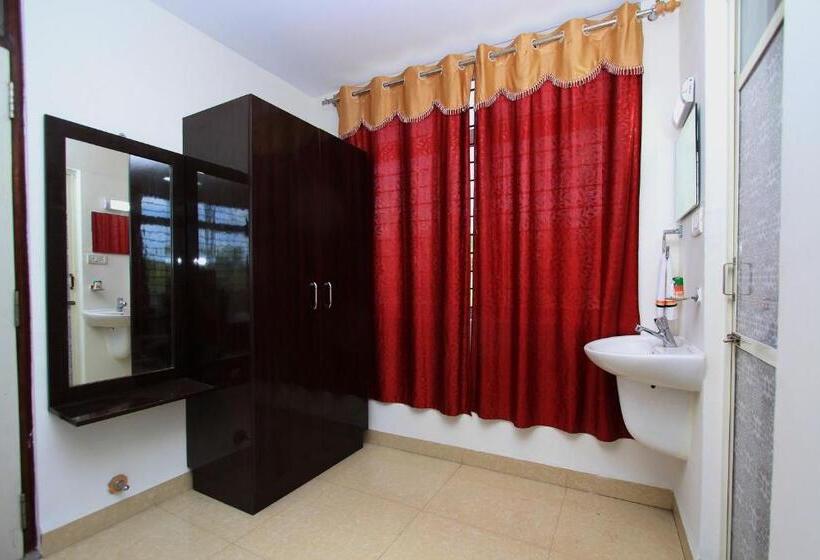 三人经典房间, Oyo Rooms Bidadi