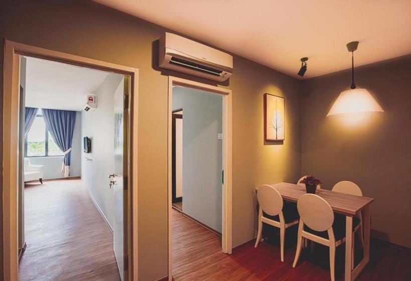 Апартаменты 2 Спальни, V3 Hotel & Residence Seri Alam