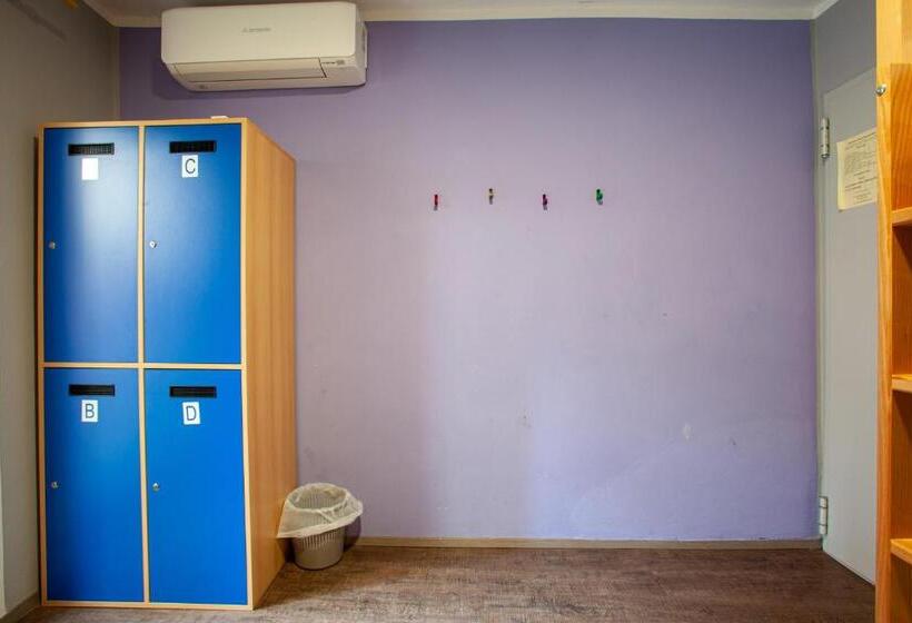 اتاق استاندارد چهار تخته, Hostel Adriatic Piran