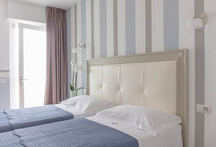 Номер Стандарт с Балконом, Gruppo Luxe Domus Vigevano