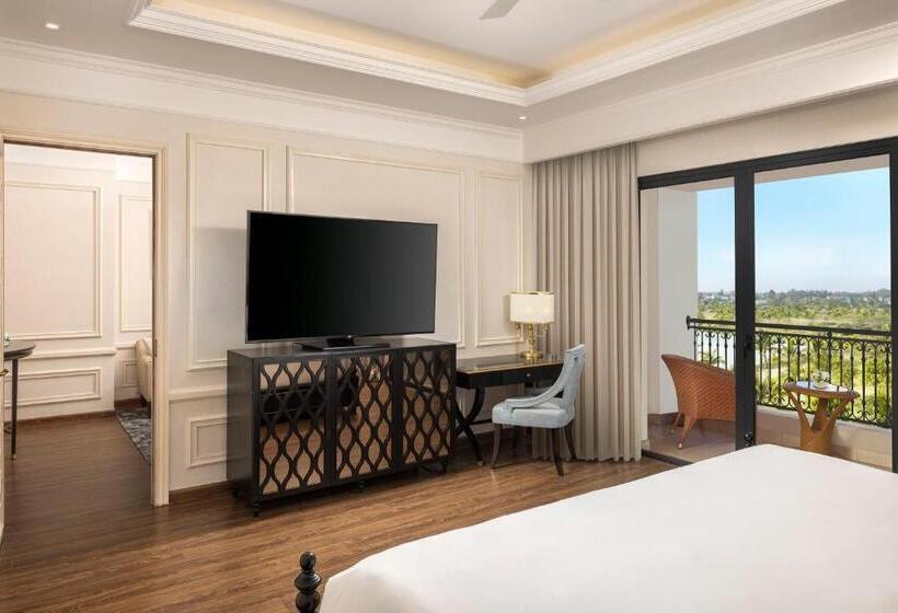 سوییت با چشم‌انداز باغ, Melia Vinpearl Cua Hoi Beach Resort