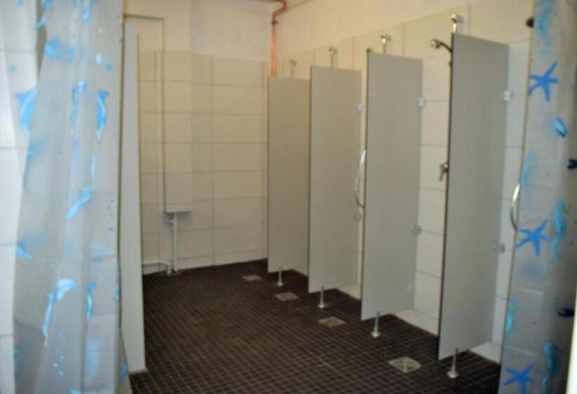 バス共有のスタンダードルーム, Monteurzimmer Kirchheim Teck