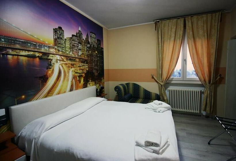 חדר סטנדרט לארבעה, Albergo Ristorante La Bussola