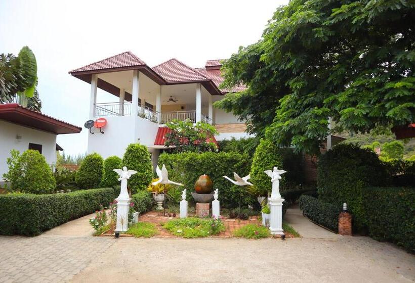 اتاق خانوادگی با چشمانداز کوه, The Hillside Pranburi Resort
