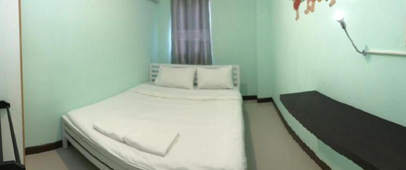 اتاق استاندارد با سرویس بهداشتی مشترک, Mahannop Hostel