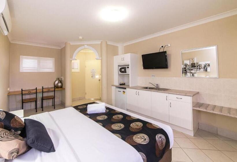 스위트 킹사이즈 침대, Villa Capri Motel