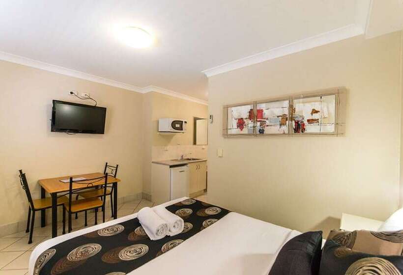 복층 룸 퀸 침대, Villa Capri Motel