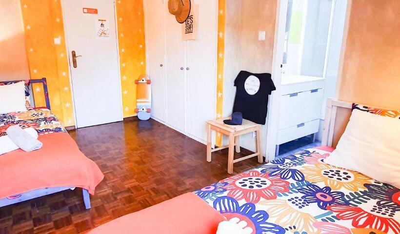 标准间, Ericeira Surf Camp