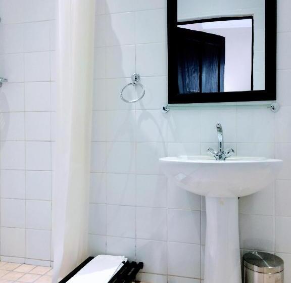 Номер Deluxe Вид на Бассейн, Polokwane Place