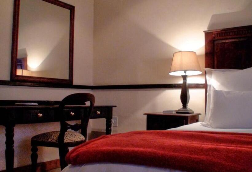 Трехместный Номер Deluxe, Polokwane Place