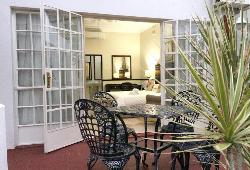 Трехместный Номер Deluxe, Polokwane Place