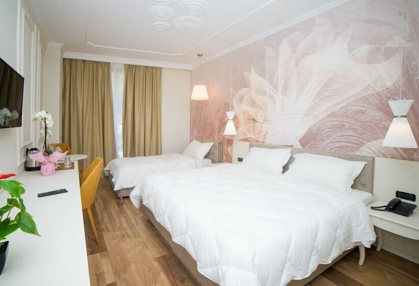 舒适三人间, Regina City Hotel & Spa