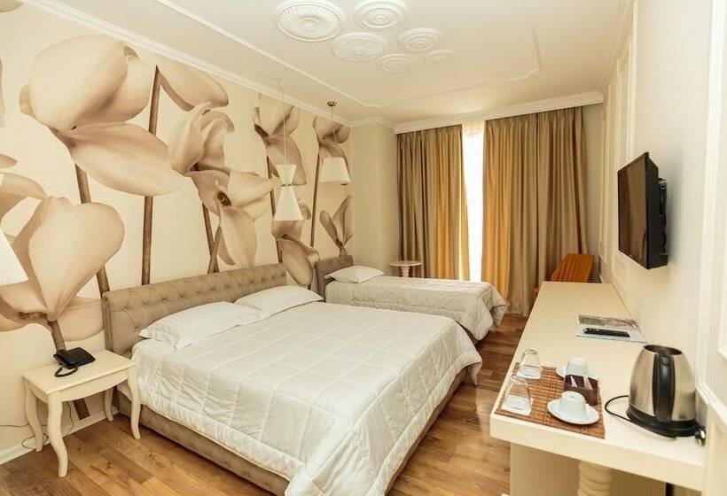 舒适三人间, Regina City Hotel & Spa