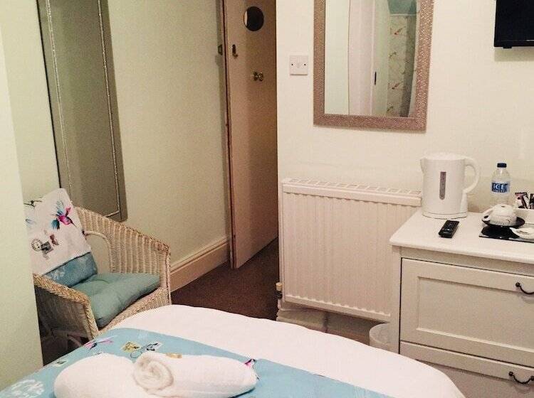 اتاق استاندارد, The Heidi Bed & Breakfast