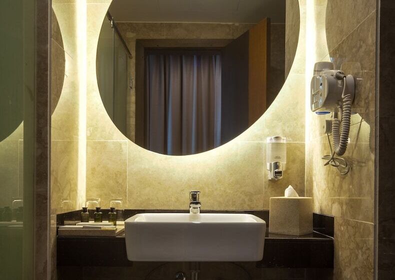 디럭스 룸, Promenade Hotel Bintulu