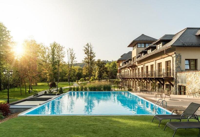 スーペリアースイート, Resort Sobotín