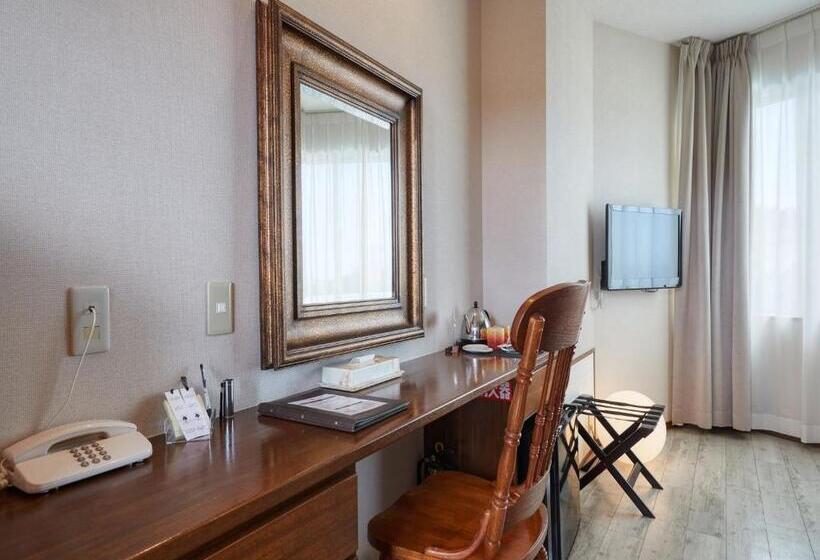 اتاق لوکس با چشم‌انداز دریا, La Casa Panacea Okinawa Resort