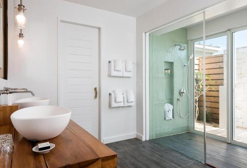 اتاق استاندارد با تخت بزرگ, The Meridian Club, Turks And Caicos
