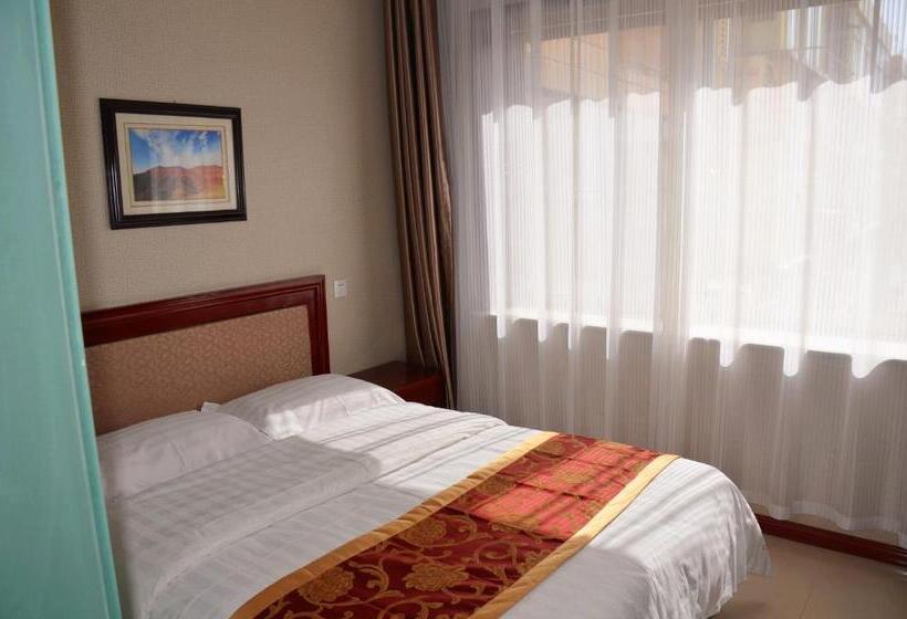 اتاق استاندارد یک نفره, The Silk Road Travelers Hostel