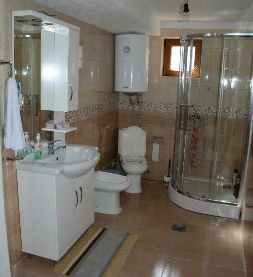 ファミリールーム, Peraj Guesthouse