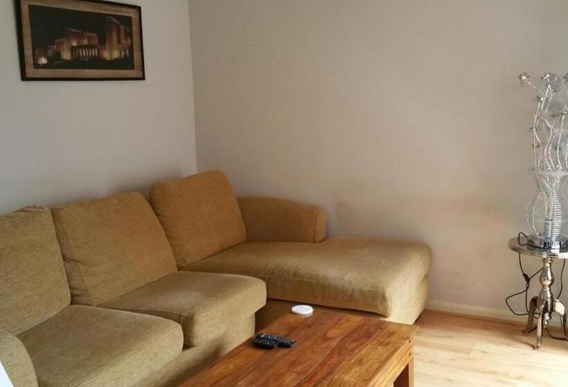 اتاق اکونومی یک تخته, Maindee Guest House