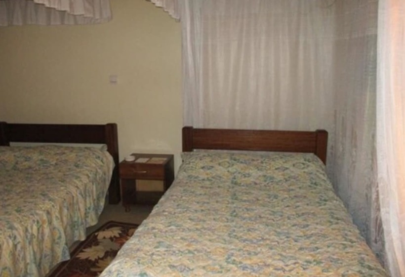 اتاق لوکس, Jambo Village