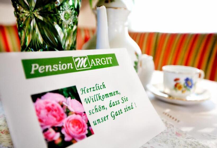 اتاق استاندارد, Pension Margit