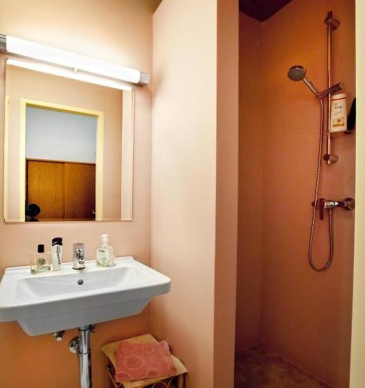 اتاق استاندارد یک نفره, Pension Margit