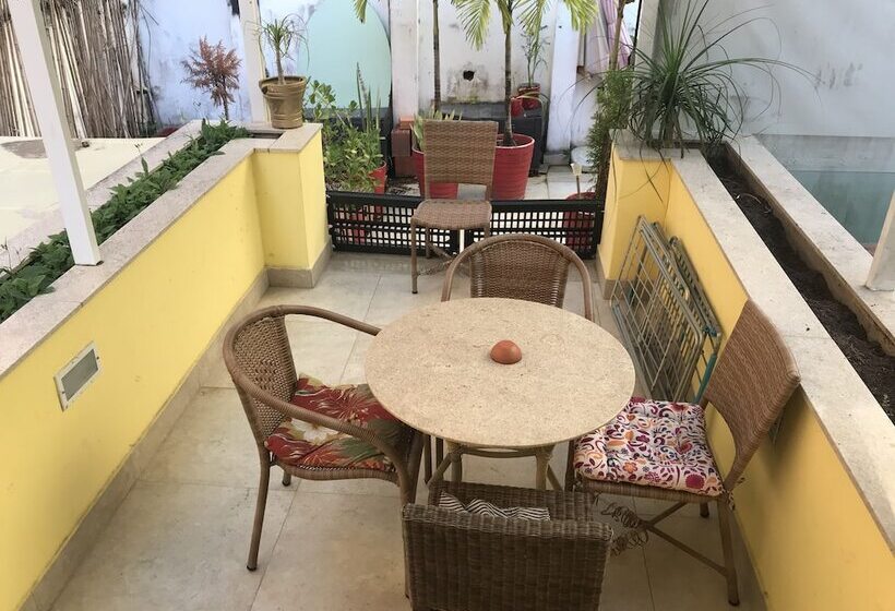 家庭间, Casa Inglesa