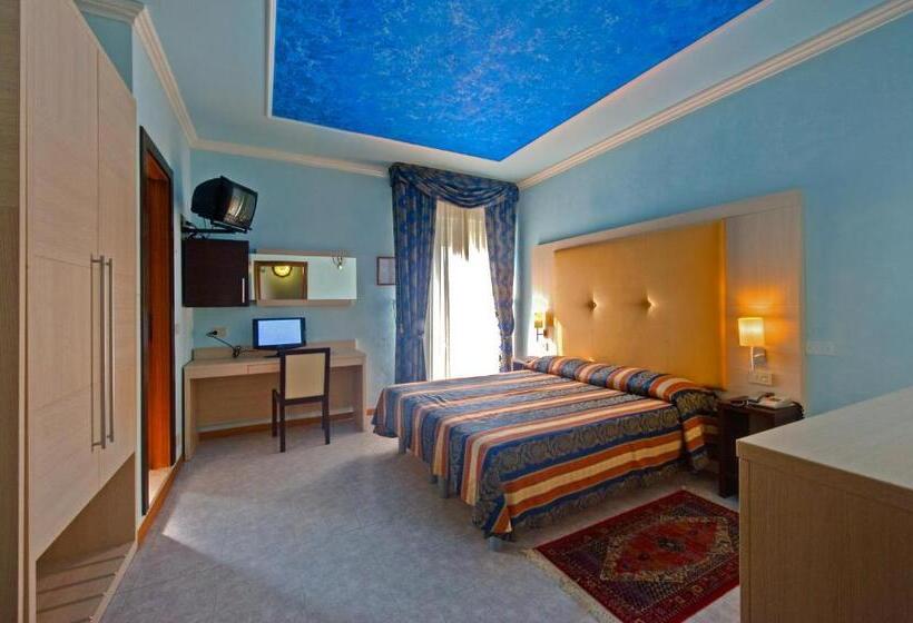 Cameră Standard cu Balcon, Hollywoods