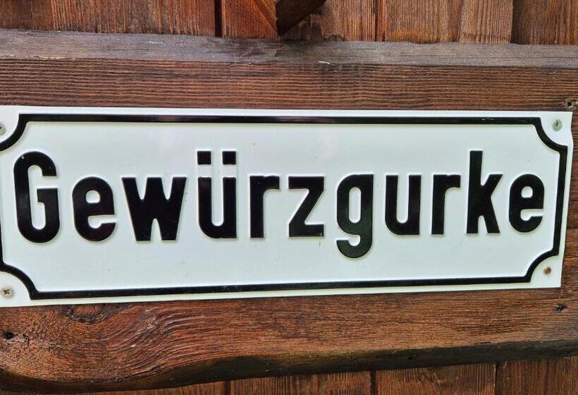 Номер Стандарт Совместная Ванная, Mini Hotel übernachten Im Gurkenfass