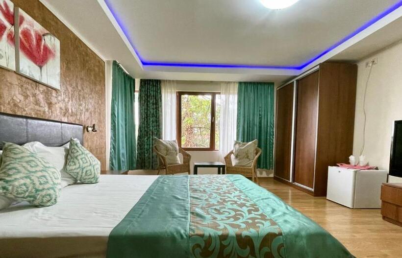 سوئیت 2 خوابه, Vamabel House