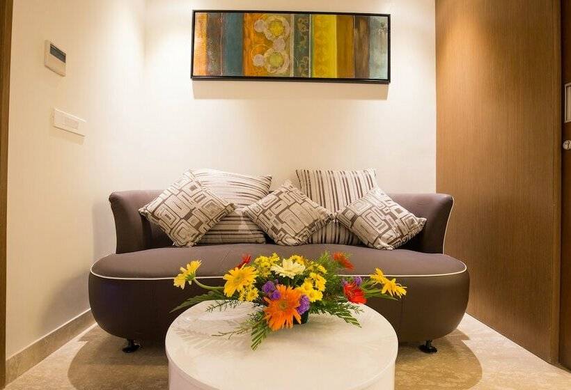 جناح إدارى, Kiscol Grands
