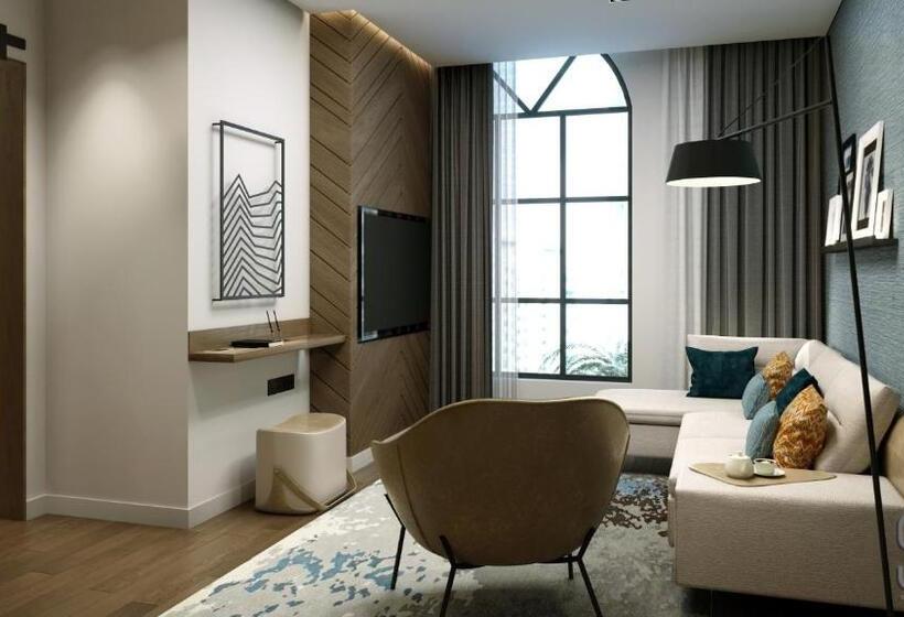 Люкс Executive Кровать Кинг, Four Points By Sheraton King Abdulaziz Road