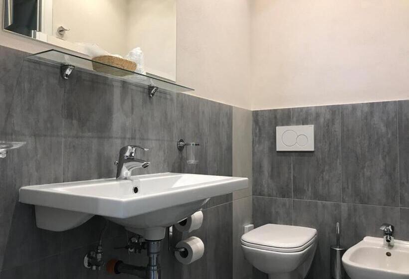 اتاق استاندارد با بالکن و چشمانداز دریا, Moderno   Bed & Breakfast