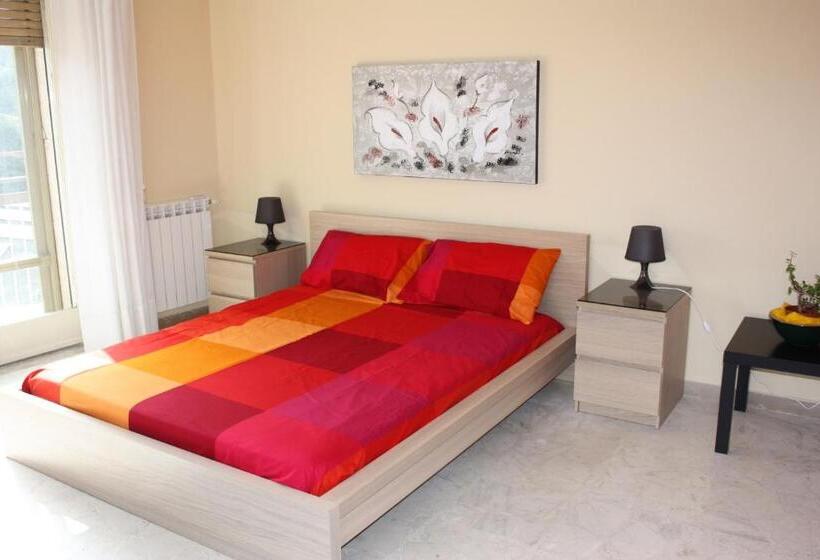 Стандартный внешний трехместный номер с ванной комнатой, Bed And Breakfast Luna Chiara