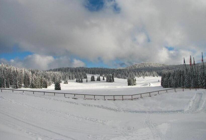 Семейный Номер Вид на Горы, Malga Millegrobbe Nordic Resort