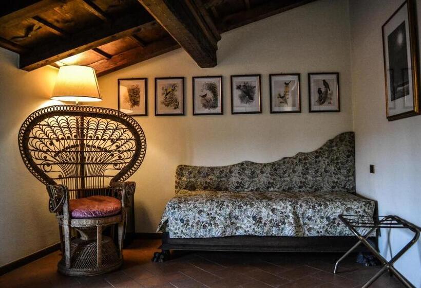 Полулюкс, Castello Di Cernusco Lombardone